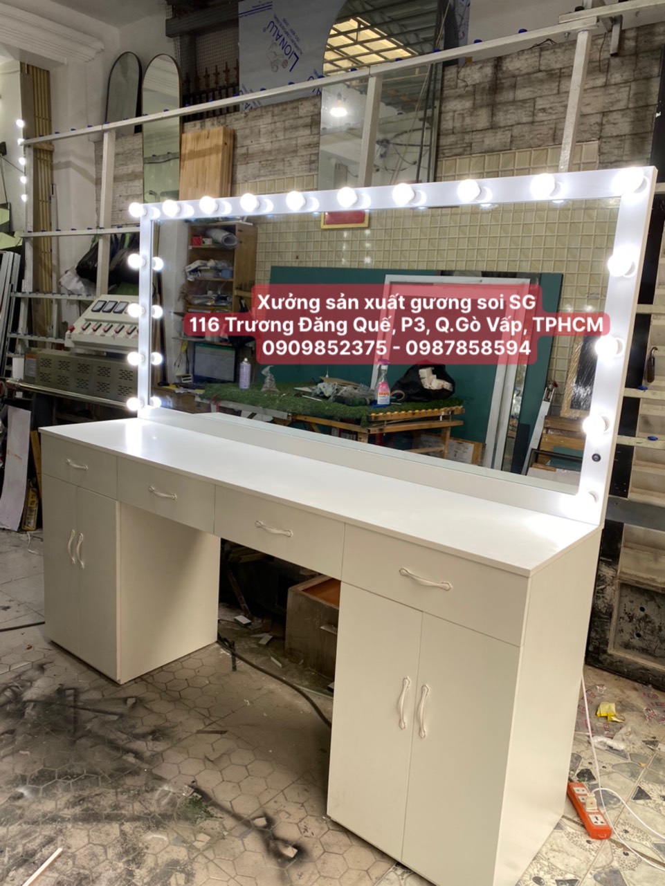 Bàn Trang Điểm Chuyên Nghiệp Gắn Đèn LED 5W MDF Cao Cấp ( 2m x 90cm )